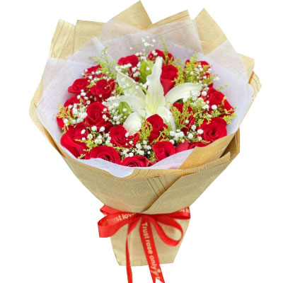 娄底19朵红玫瑰1支百合，永恒之美