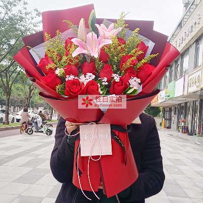娄底19朵红玫瑰百合，与你幸福前行
